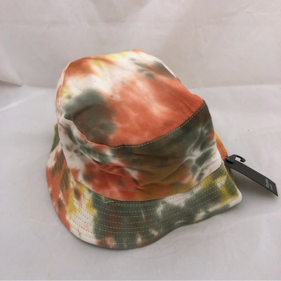 Free Press Tie Dye Bucket Hat - Picture 1 of 2